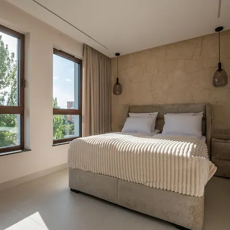 Apartament Bulvar & Parking By Alqueen *