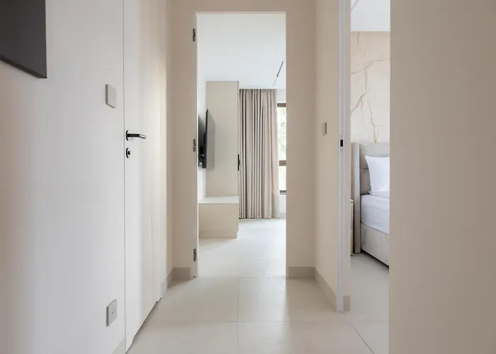 公寓 Bulvar & Parking By Alqueen