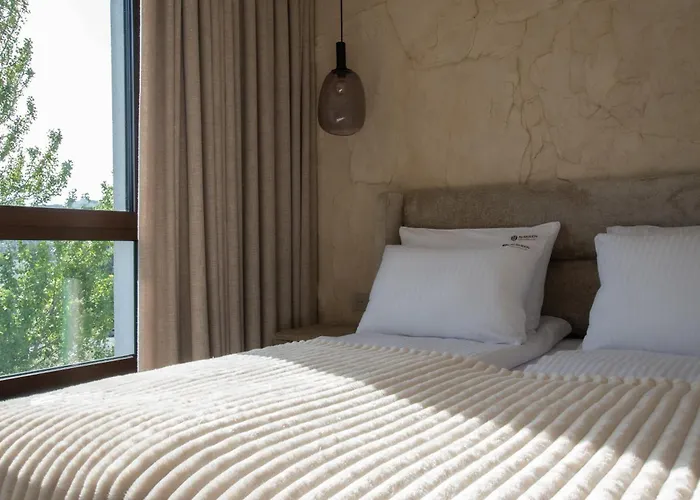 Bulvar & Parking By Alqueen 公寓