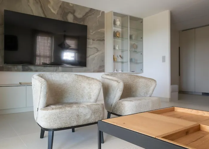 Bulvar & Parking By Alqueen 公寓