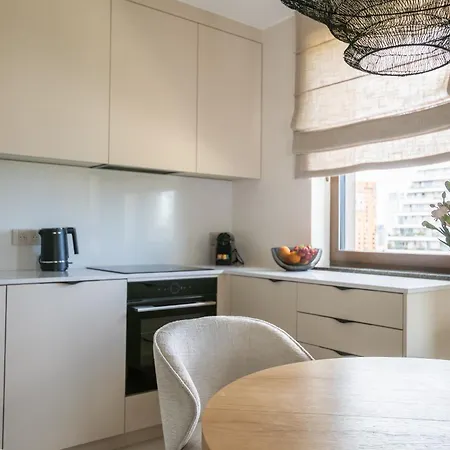 Bulvar & Parking By Alqueen